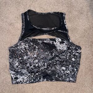 Black and White Marble Print Crop Workout Top
